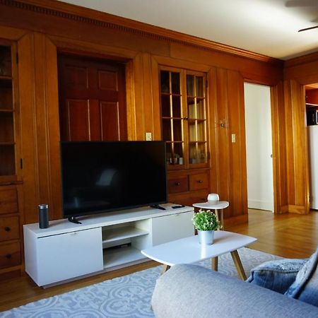 The Royal Oak Apartment Cranston Ngoại thất bức ảnh