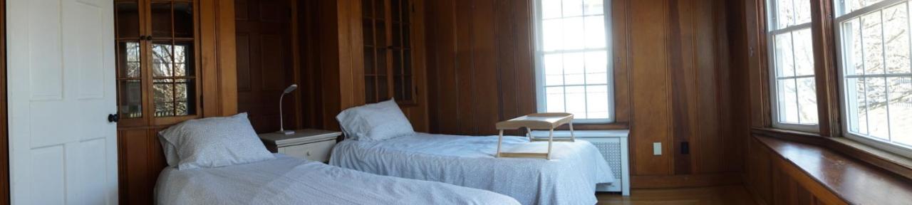 The Royal Oak Apartment Cranston Ngoại thất bức ảnh