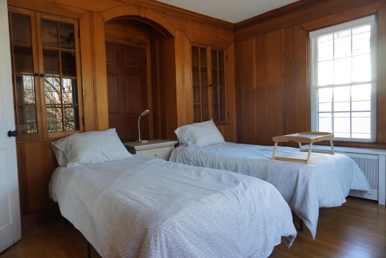 The Royal Oak Apartment Cranston Ngoại thất bức ảnh