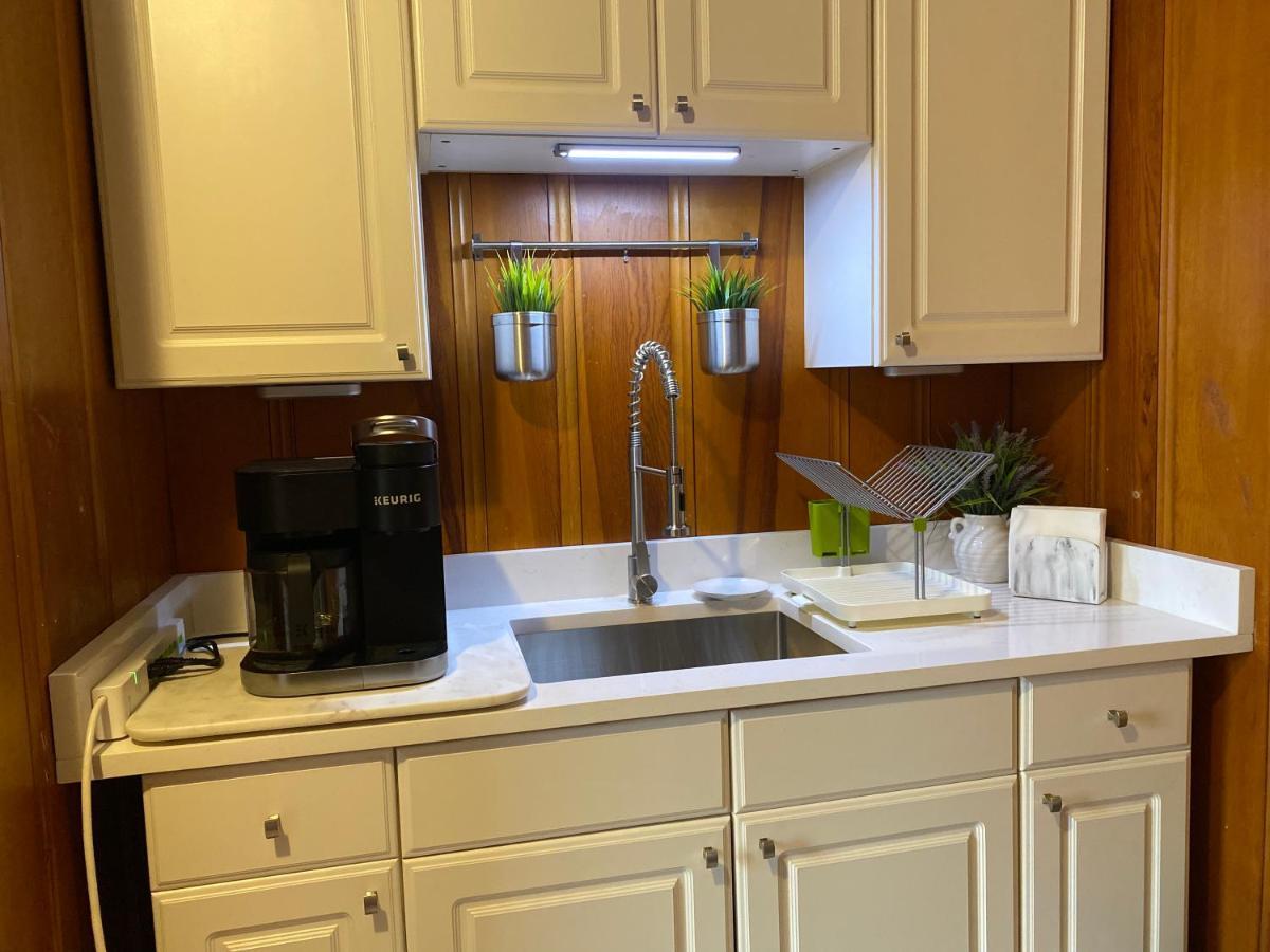 The Royal Oak Apartment Cranston Ngoại thất bức ảnh